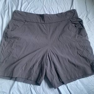 Columbia hiking shorts
